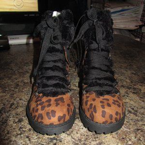 Women's POP Kraft Leopard Suede Ankle Boots Size 8 M